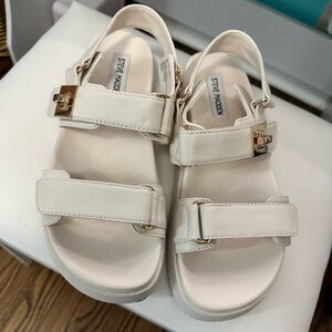 Steve Madden Mona Sandal size 8 NEW